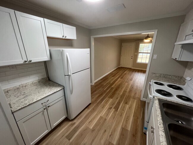 Photo - Pensacola - 2 Bedroom, 1 Bathroom - lawn care included