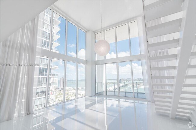 Building Photo - 1040 Biscayne Blvd Unit 2504 Rental