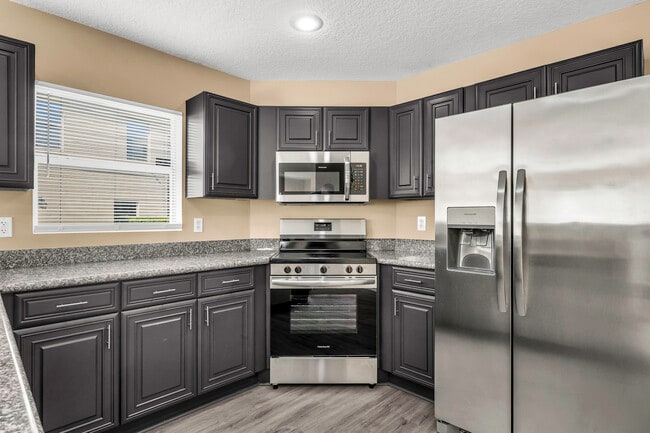 Photo - 959 SW 15th St