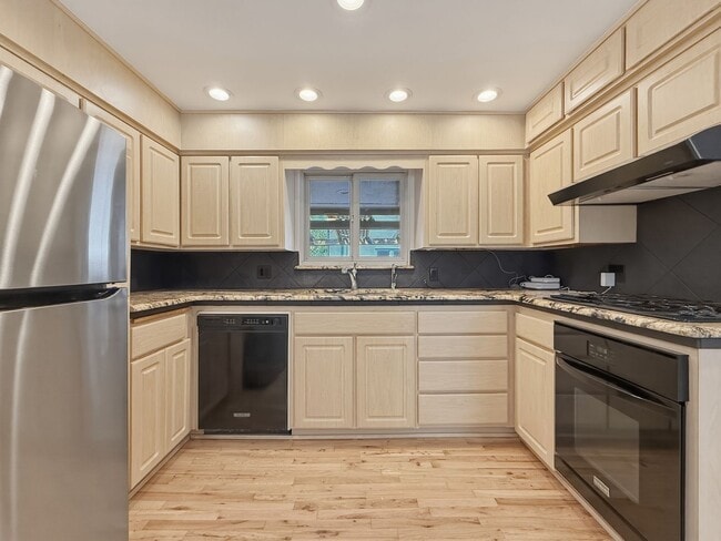 Photo - 1101 Locust St