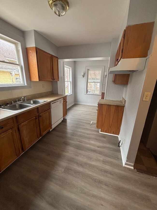 Photo - 3bd Single Warner Rd Area Cash Pay/Section 8