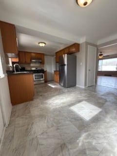 Photo - 8586 Helen St