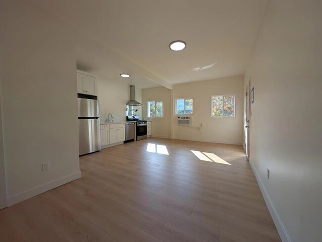 133 N Reno St Unit 201