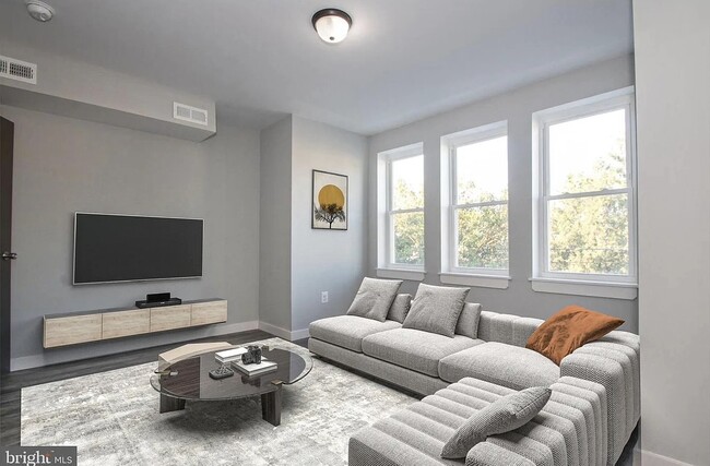 Photo - 1815 N 59th St Unit 2