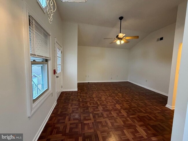 Photo - 1015 N Providence Rd