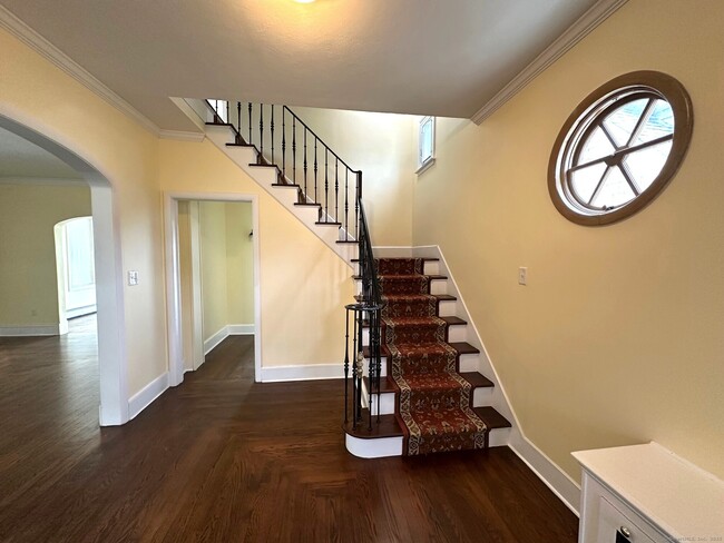 Photo - 112 Townsend Ave