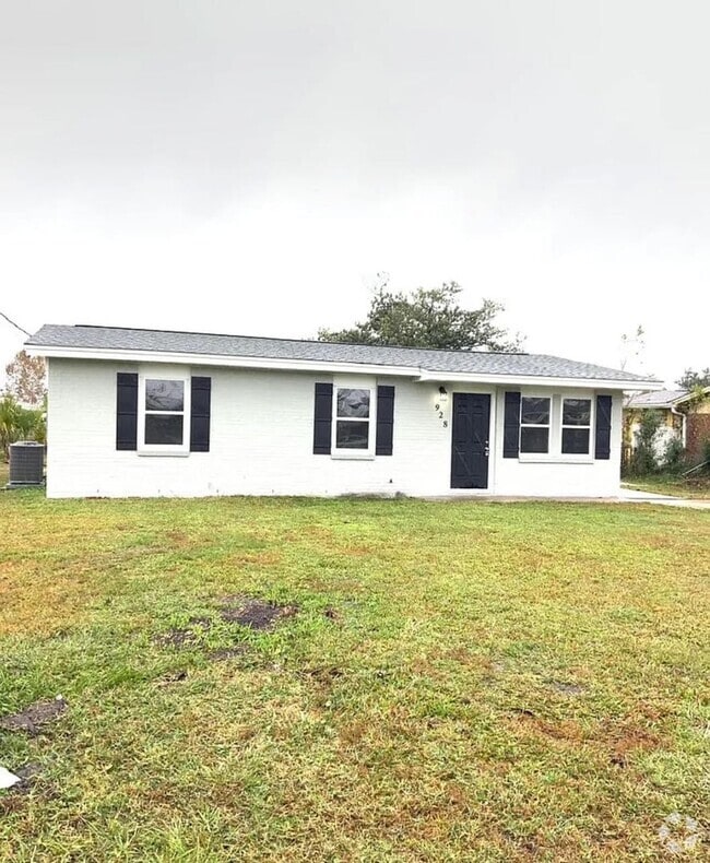 Building Photo - 928 Green Tree Rd Rental
