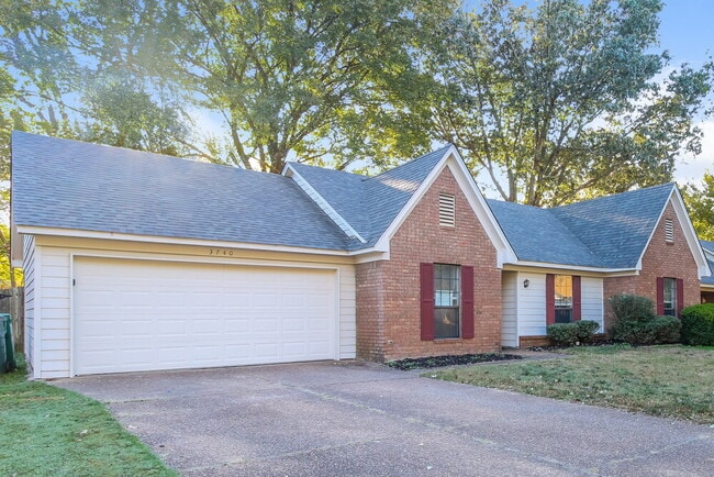 3740 Schanna Dr
