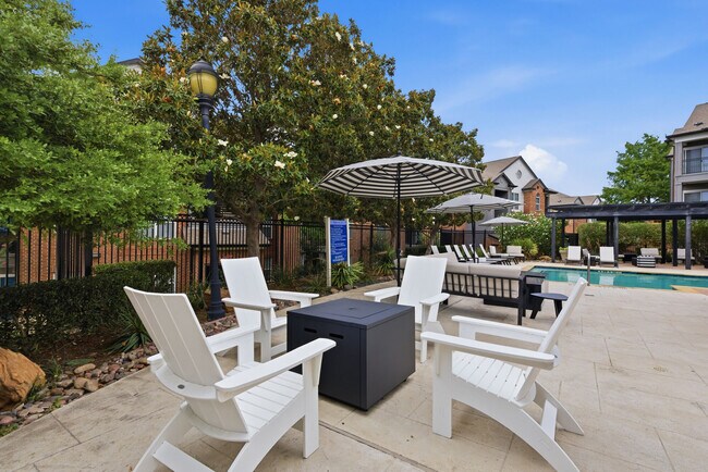 Vista 121 apartments — community photo
