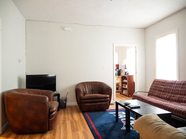 Building Photo - 10 Buffum St Unit 1