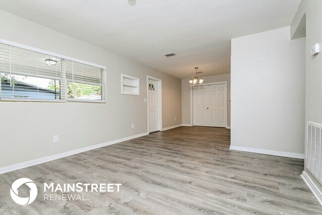 Photo - 1540 Huntington St