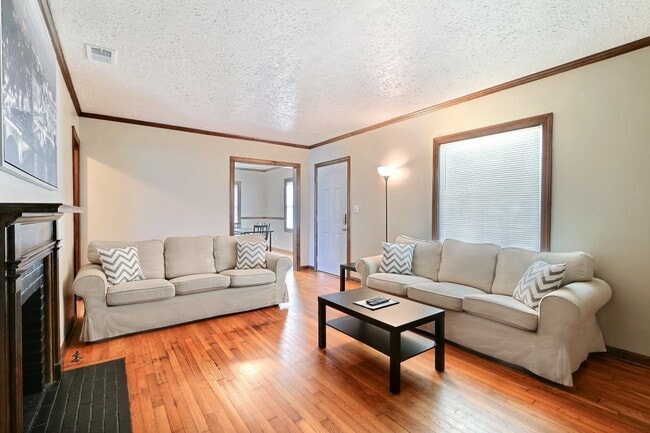 Building Photo - Large 3BR/2BA Ardsley Park House For Rent