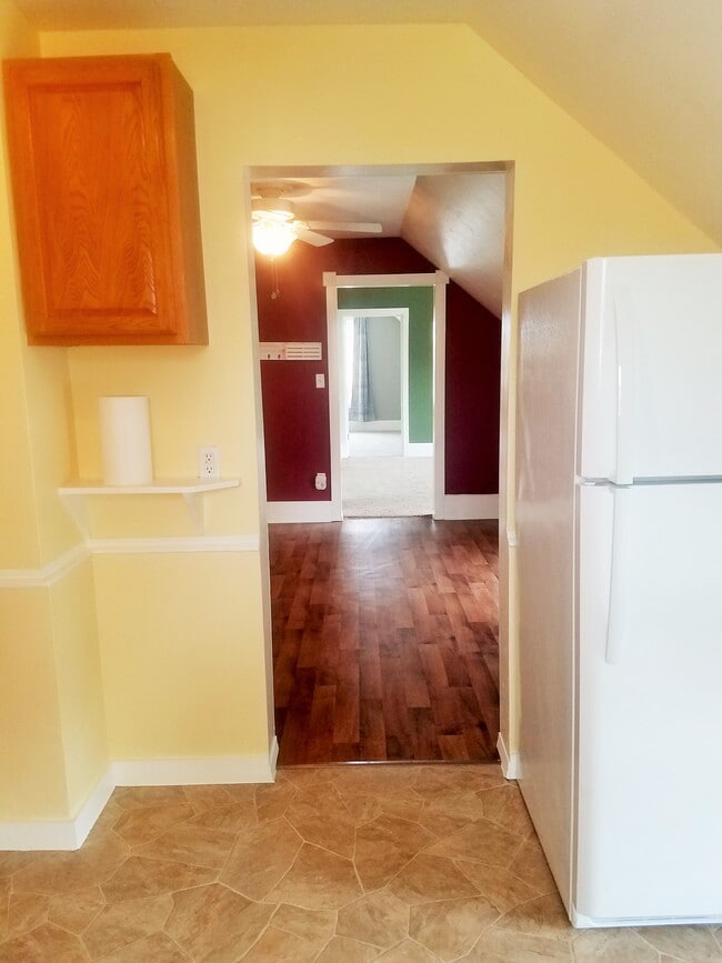 View to dining room - 2106 Folger Ct Unit 2106