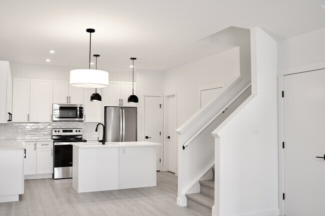 Photo - 9703 174 St NW