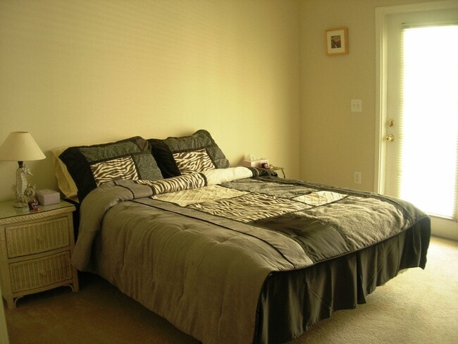 Photo - 571 Water St