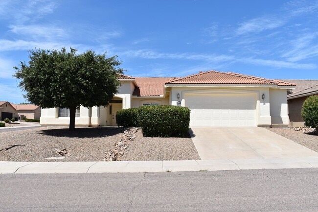 Building Photo - 1994 Willow Oak Ln