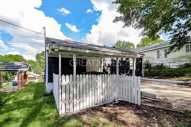 Photo - 1248 Forest St