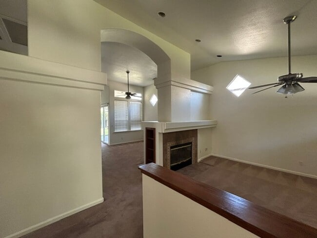 Photo - 1612 E Victor Ave
