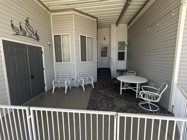 Photo - 17200 W Bell Rd
