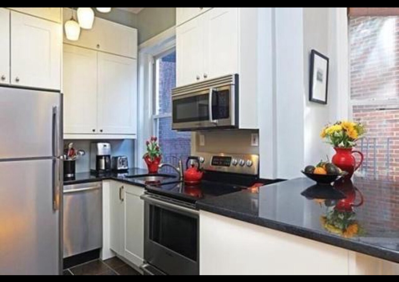 Photo - 127 Pinckney St Unit 6