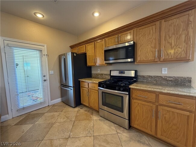 10021 Crimson Palisades Pl