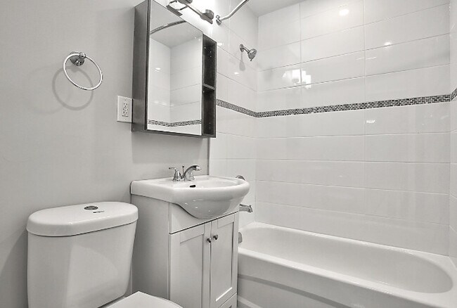 Photo - Luray Apartments