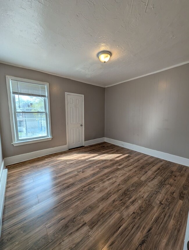 Photo - 630 Main St Unit 1