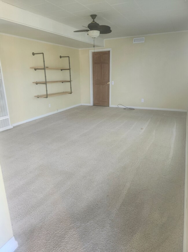 Photo - 820 Montana Ave Unit Lower