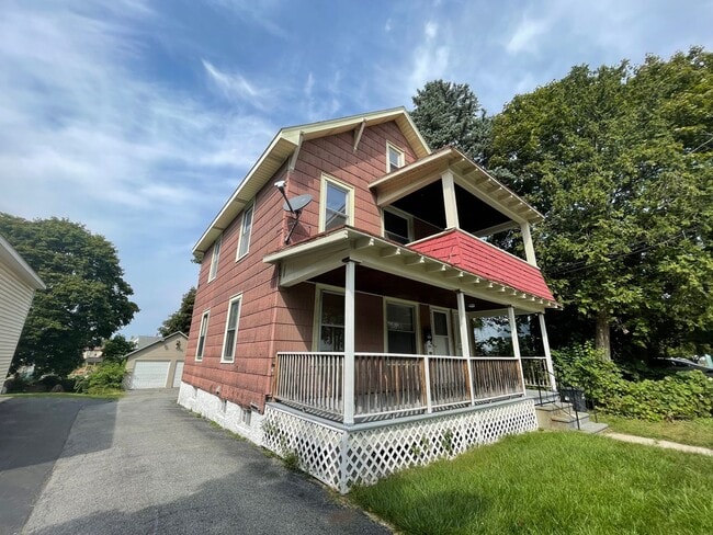 Photo - 1917-1919 Avenue B Unidad 1919