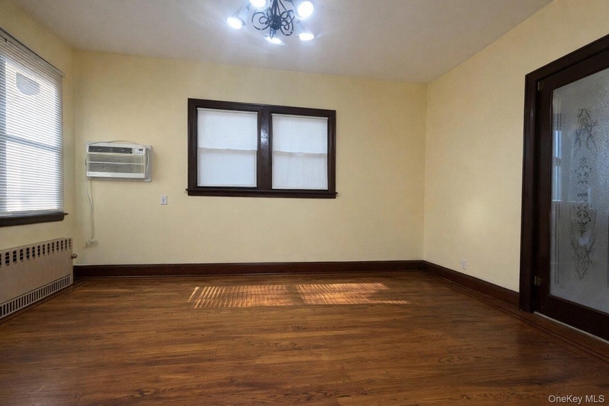 Photo - 47-05 Utopia Pkwy