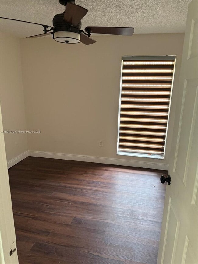 Photo - 600 NW 214th St