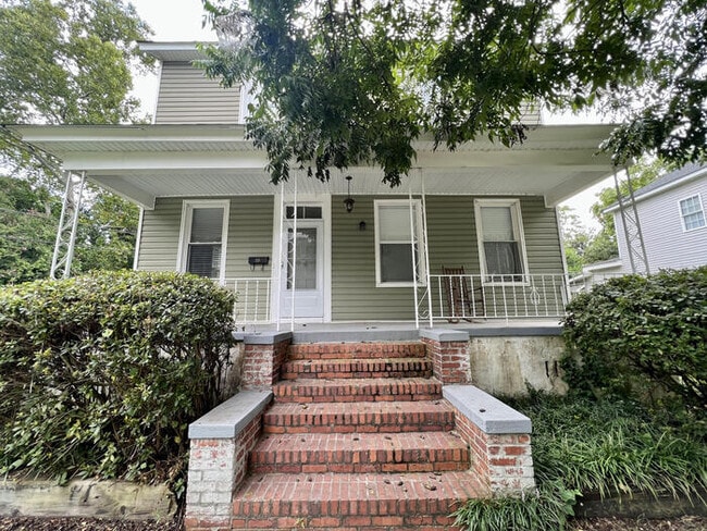 Photo - 500 Georgia St