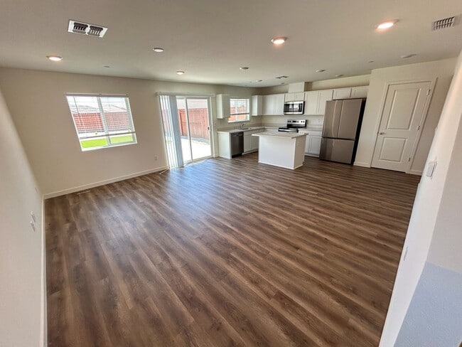 809 Congaree Ln