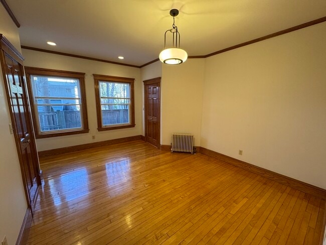 Photo - 41 Hawthorn St Unit 10