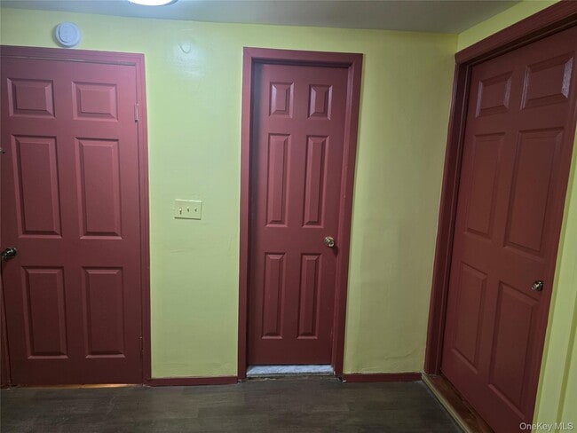 Photo - 180-14 144th Ave