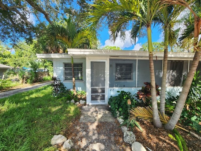 Building Photo - Palms of Nara Unit 217 Rental