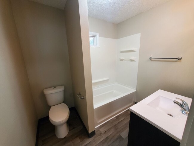 Photo - Adorable 2 bedroom, 1 bathroom home!