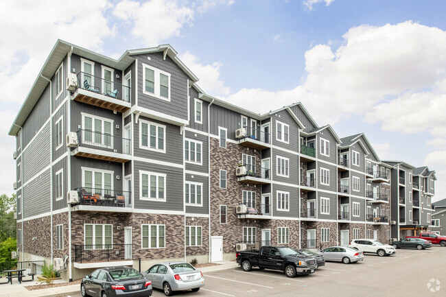 Great River Residences - Great River Residences Townhomes