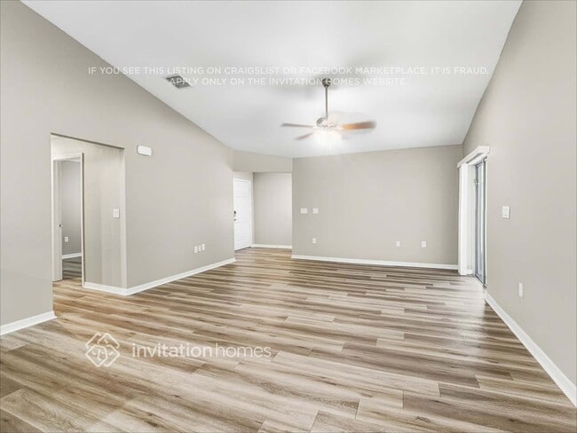 Photo - 5120 33rd Ave E