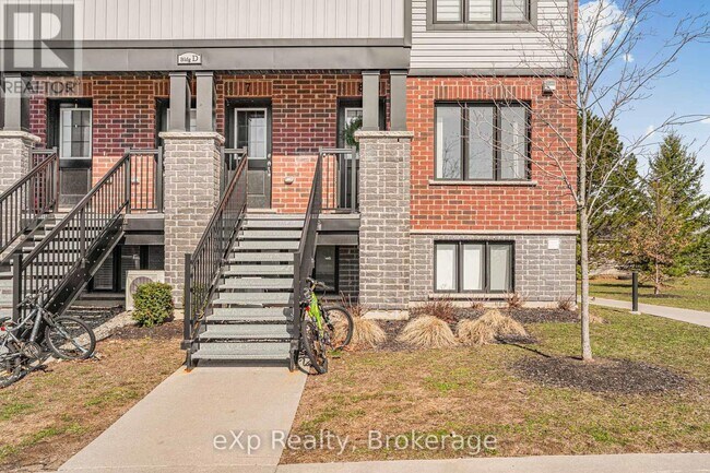 Photo - 160 Rochefort St.