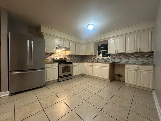 Photo - 83 Whittier Dr