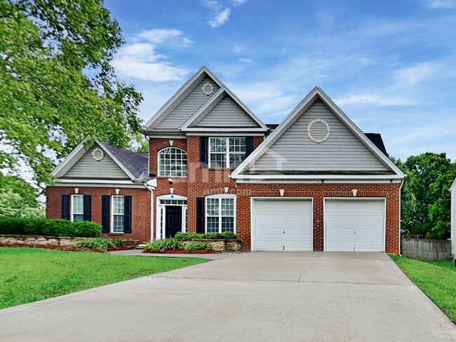 Photo - 101 Birkhall Cir House