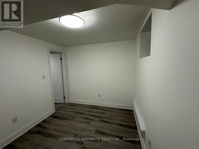 Photo - 1541 Scarlett Trl