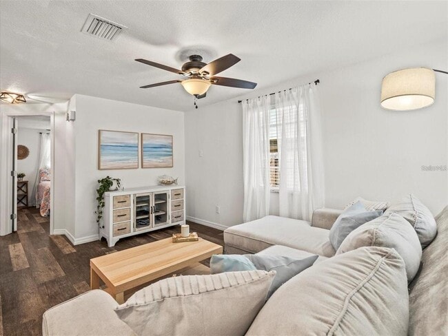 Photo - 3138 W Varn Ave