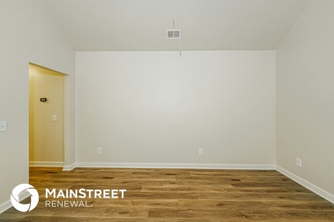 Photo - 555 Kincaid Cove Ln