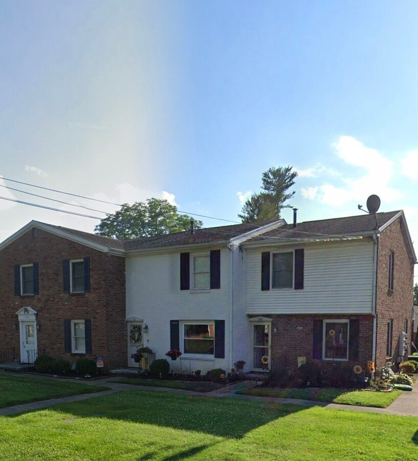 Photo - 100 Shawnee Dr