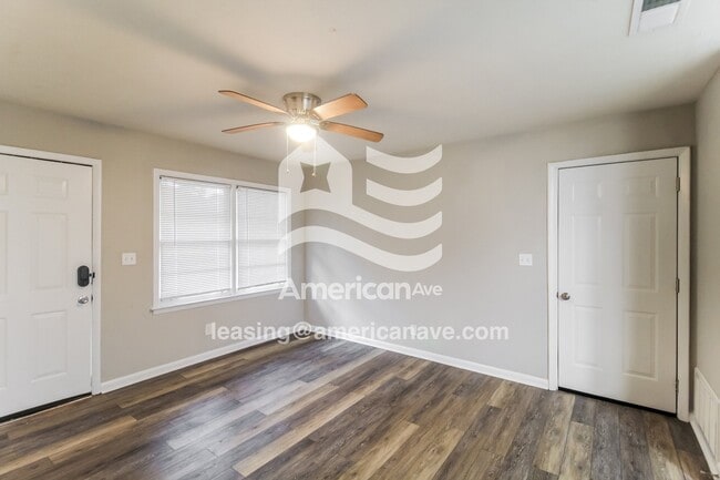 Photo - 1629 Emerson Ave
