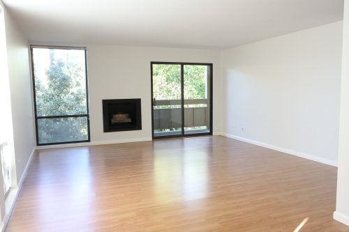 Photo - 1051 Beach Park Blvd