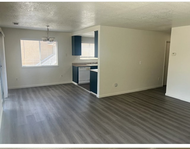 Building Photo - 455 Cherry Ln Unit L