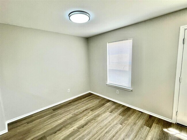 Photo - 12729 St Mary Dr